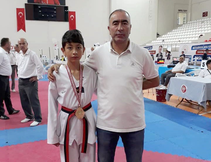 Barış Yalman, Türkiye üçüncüsü oldu 