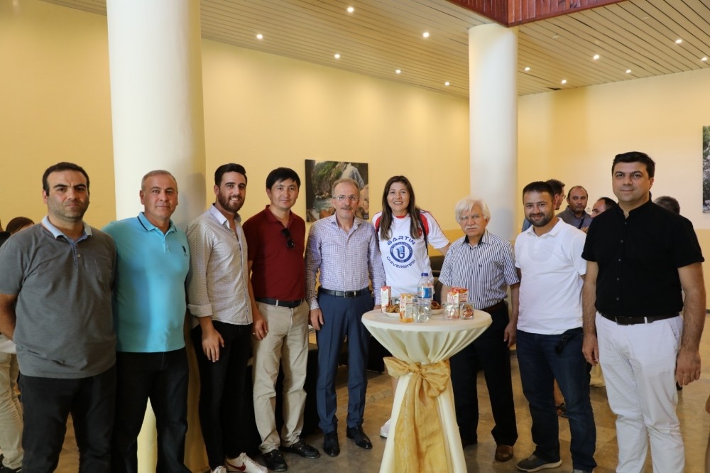 Bartın Üniversitesi ailesi bayramlaşma töreninde buluştu 