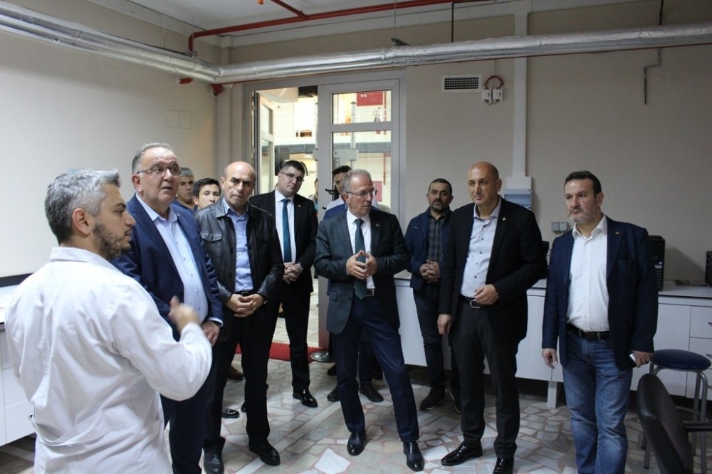 Bartın Üniversitesinden işadamlarına laboratuar desteği 
