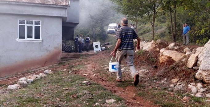 Bartın'da evde yangın: 1 kişi öldü