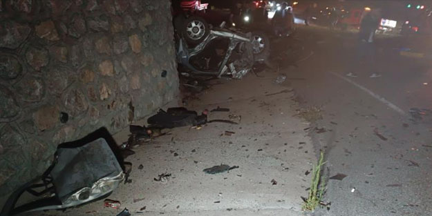 Bartın'da feci kaza: 3 ölü 2 yaralı