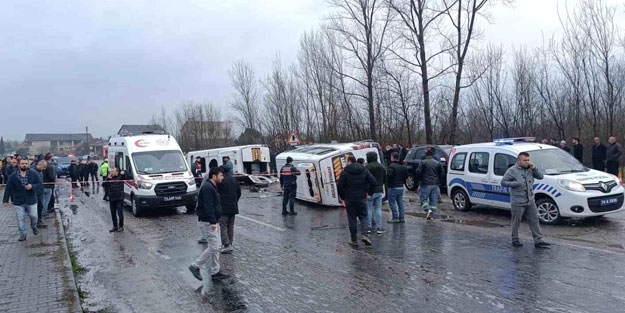 Bartın'da işçi servisleri kaza yaptı: Ölü ve çok sayıda yaralı var