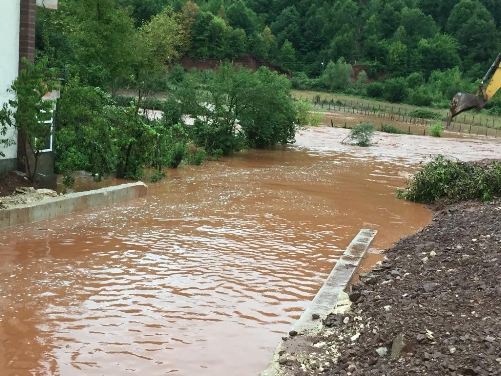 Bartın’da sağanak yağış taşkına neden oldu 