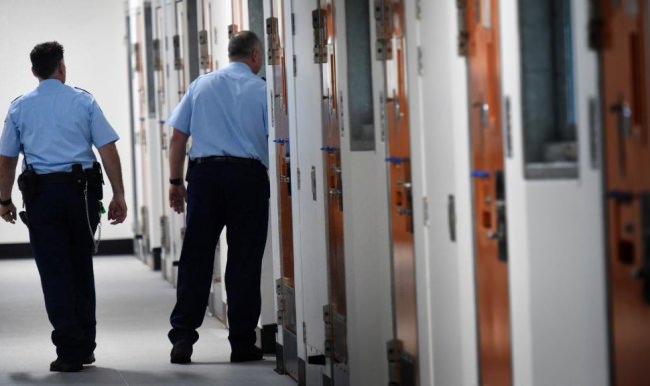 Barwon'da Mahkumlar maaş artışı talebiyle grevde