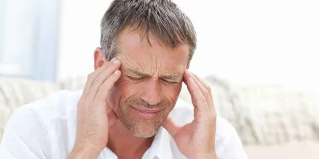 Baş ağrısını ilaçsız geçirmek de mümkün! Baş ağrısıyla uyanıyorsanız bu yöntemleri deneyin