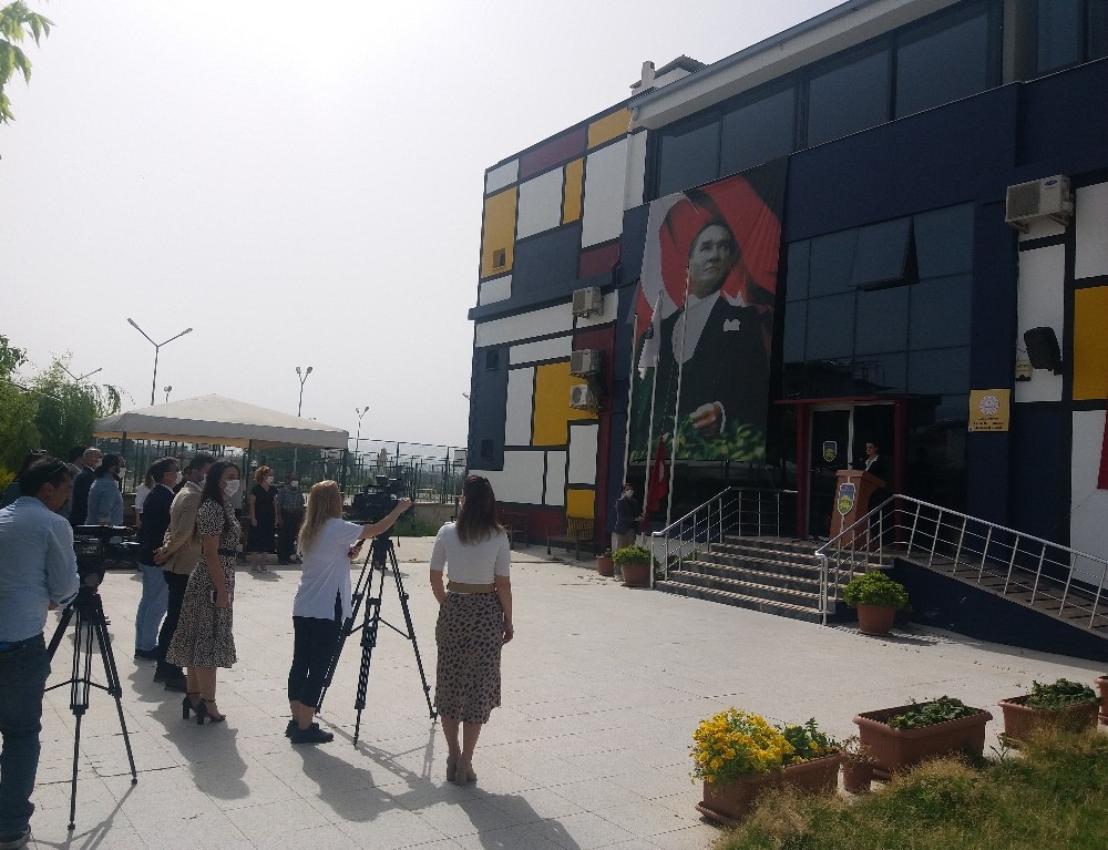 Başak Koleji Anadolu Lisesi’nde 19 Mayıs töreni yapıldı 