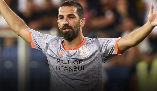 Başakşehir açıkladı! Arda Turan'dan sürpriz
