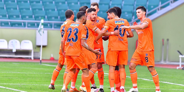 Başakşehir deplasmanda güldü