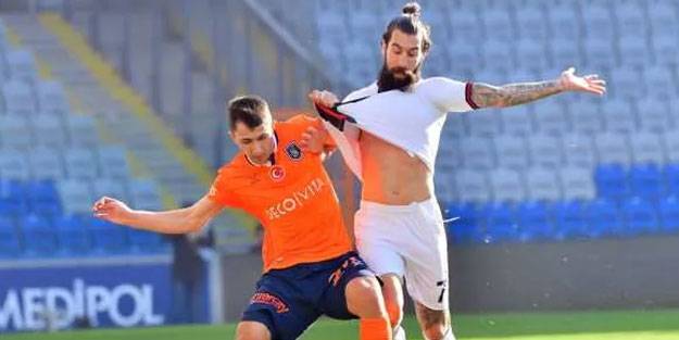 Başakşehir, Fatih Karagümrük'ü 3-1 yendi