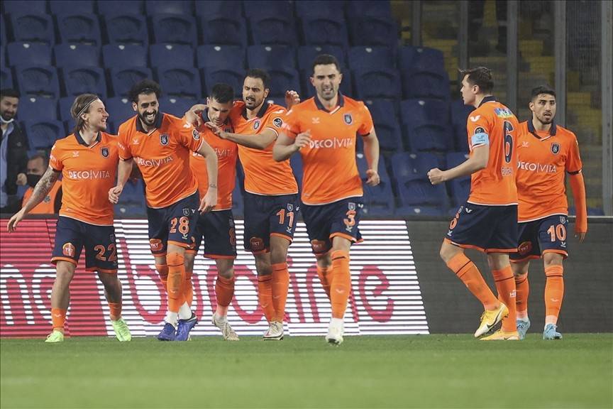 Başakşehir, Fatih Karagümrük'ü konuk edecek