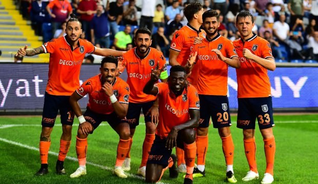 Başakşehir haftayı lider bitirdi!