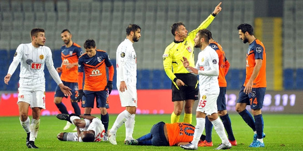 Başakşehir ikinci yarıda güldü