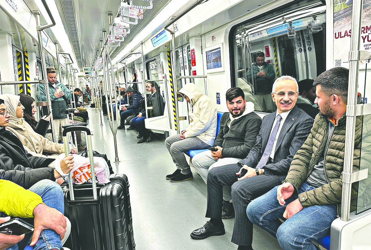 Başakşehir-Kayaşehir metro hattını 5 milyon yolcu kullandı