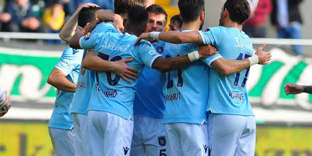 Başakşehir kazandı! Fark açılıyor
