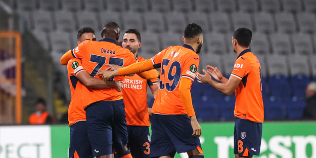 Başakşehir liderlikle bitirdi! Helal olsun size...