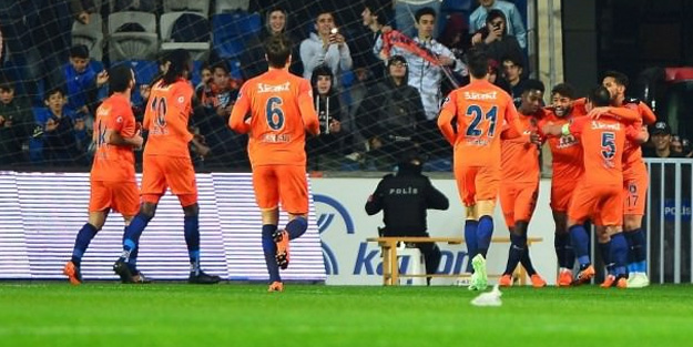 Başakşehir yeniden lider!