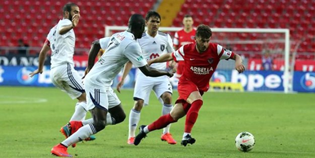 Başakşehir son nefeste Avrupa biletini kaptı!