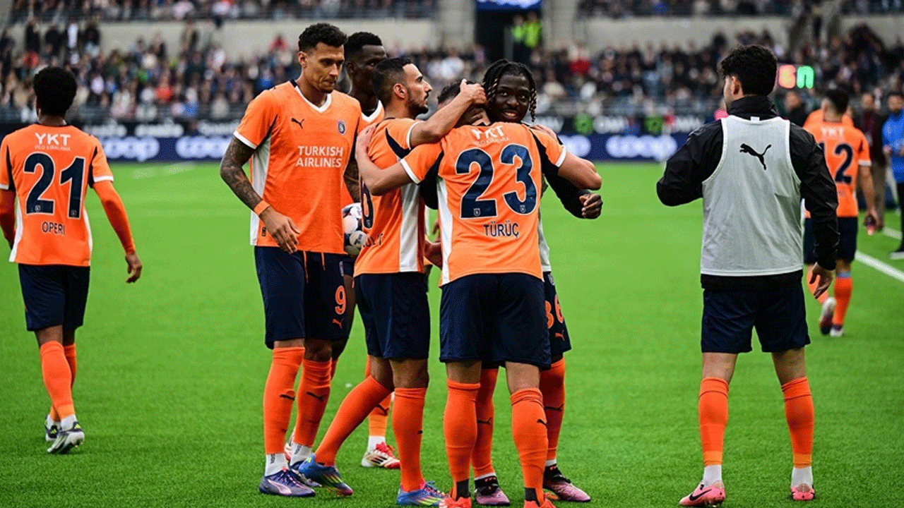 Başakşehir, Viking'i ezdi, geçti