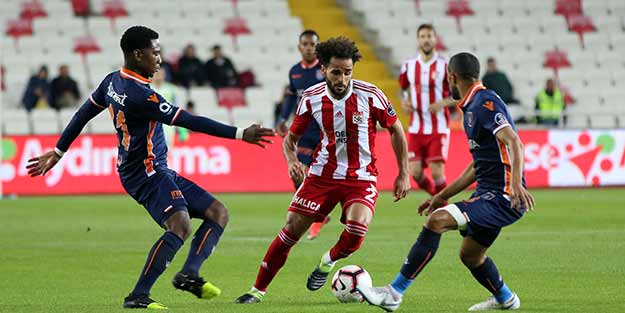Başakşehir Sivas'ta yara aldı!