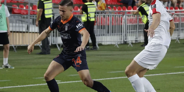 Başakşehir tek golle avantajı kaptı