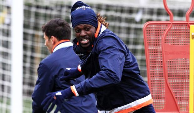 Başakşehir'de Adebayor sevinci!