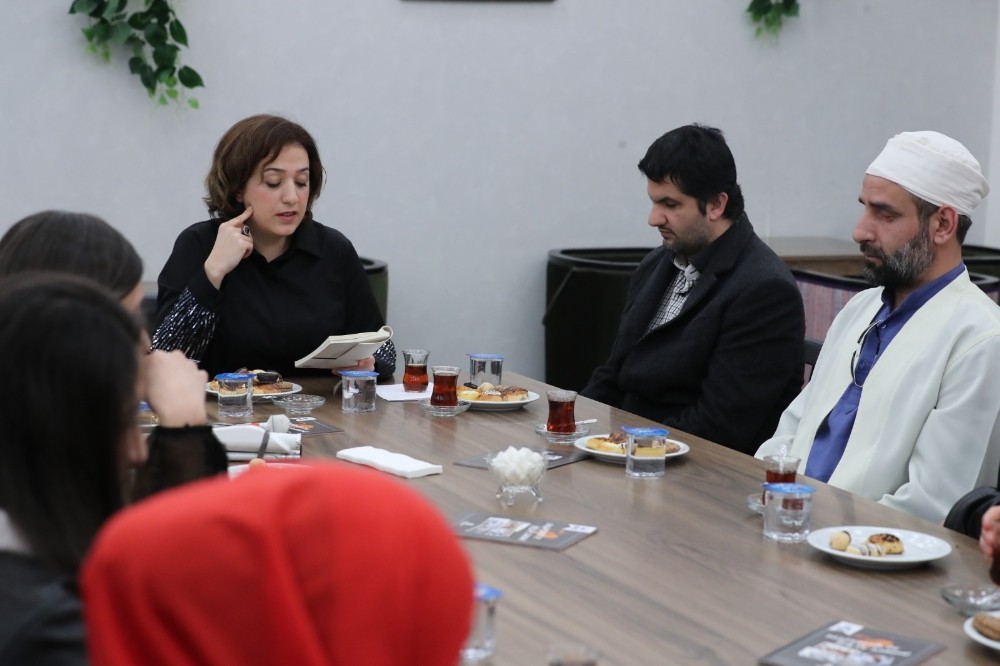 Başakşehir’de biz bize okumaya engel yok 