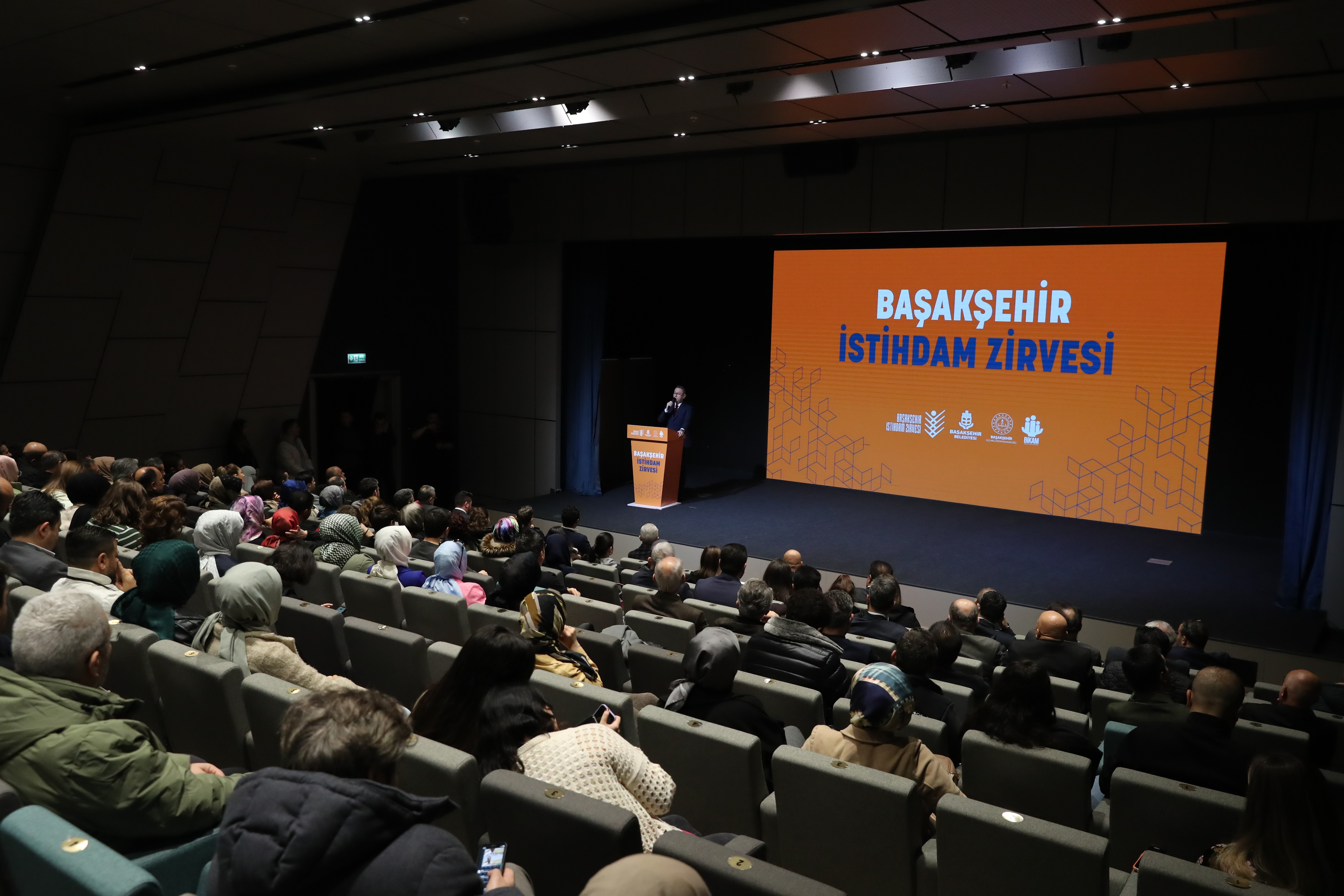 Başakşehir'de ikinci istihdam zirvesi yapıldı