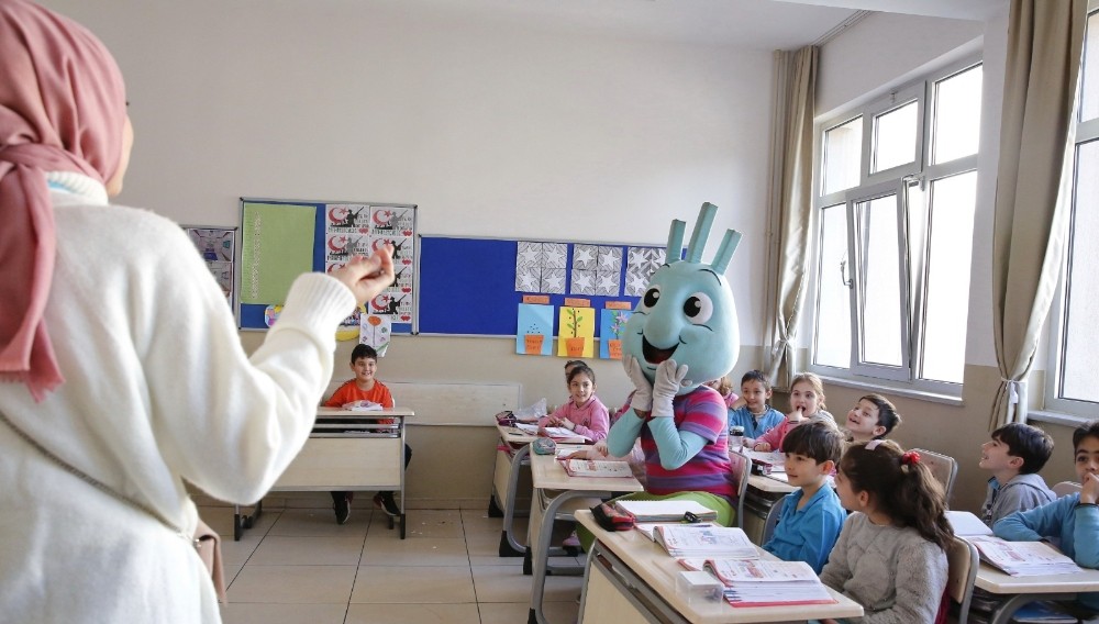 Başakşehir’de okullarda sürpriz “sıfır atık” dersi 