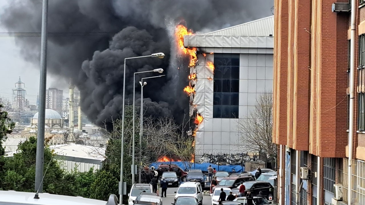 Başakşehir’de sanayi sitesinde korkutan yangın