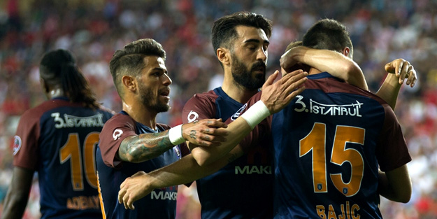 Başakşehir'in zirve inadı sürüyor! 2-0