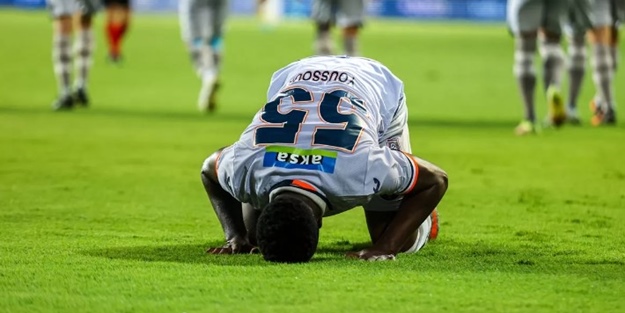 Başakşehirli futbolcudan İsrailli taraftarları çıldırtan gol sevinci!