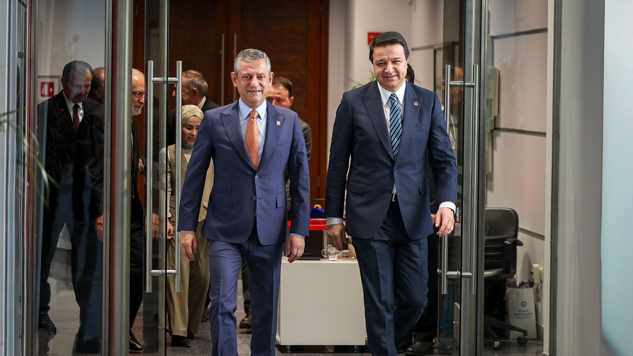 Başarı dileğinde bulundu! Saadet lideri, Erbakan’ı boncuk boncuk terletenleri ziyaret etti