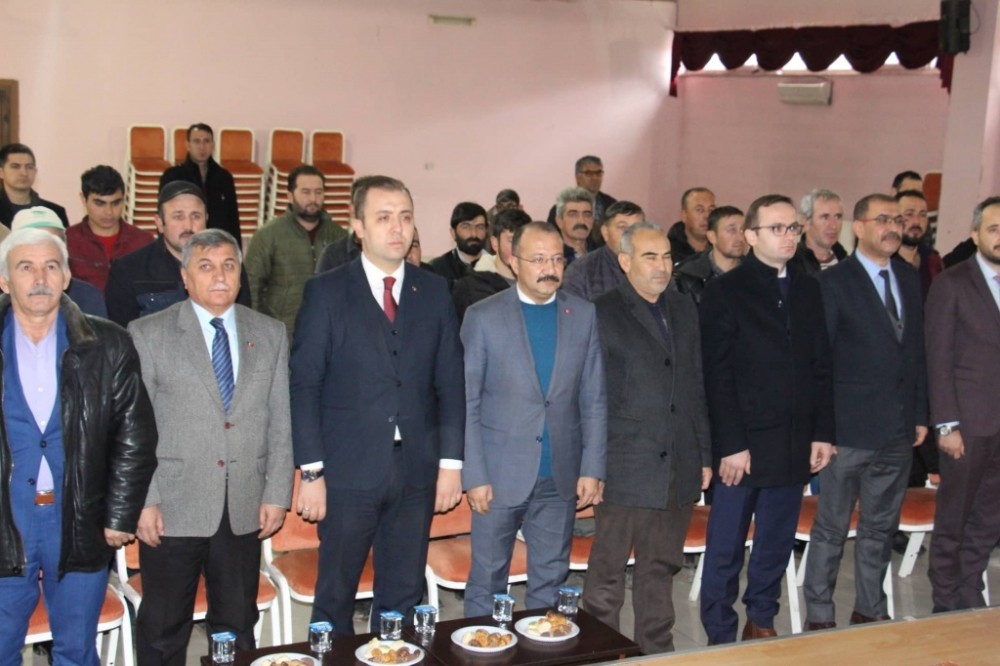 Başarılı kursiyerlere belge 