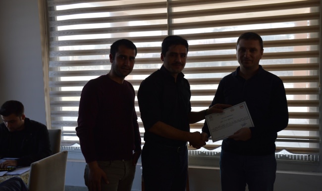 Başarılı kursiyerlere sertifikaları verildi