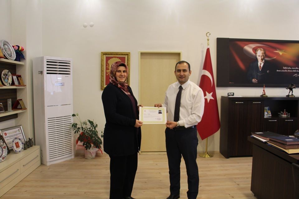 Başarılı personeller ödüllendirildi 