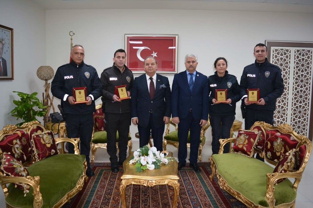 Başarılı Polisler ödüllendirildi 