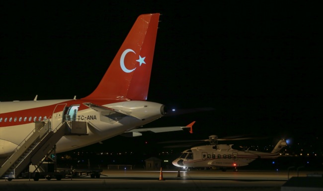 Başbakan Ahmet Davutoğlu, Ankara'ya gitti