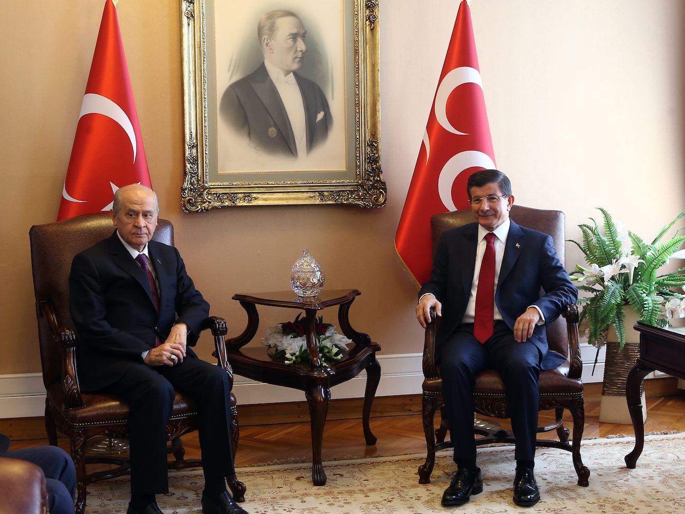 Başbakan Ahmet Davutoğlu Bahçeli ile görüşecek
