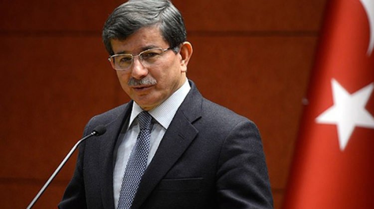 Başbakan Ahmet Davutoğlu havalimanı'nda konuştu