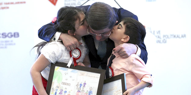 Davutoğlu: Terör sözcüleri yargı karşısında hesap verecek