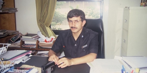 Başbakan Ahmet Davutoğlu'nun 22 yıl önceki fotoğrafları