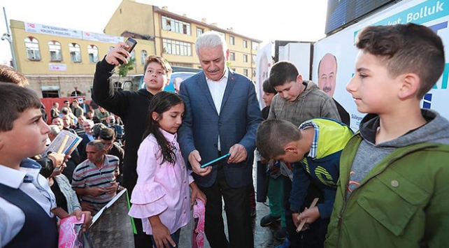 Başbakan Binali Yıldırım bayramı baba ocağında karşıladı