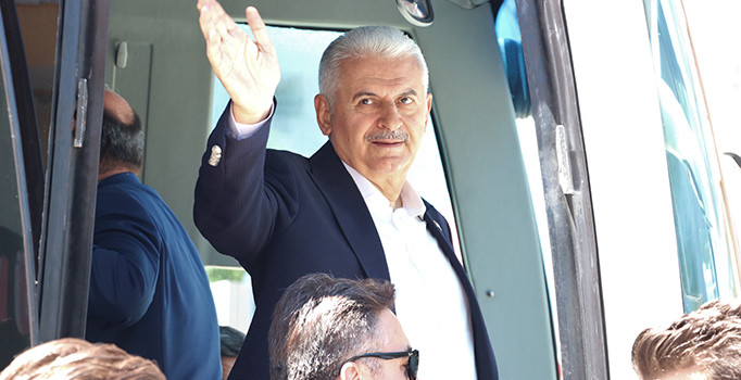 Başbakan Binali Yıldırım Karabük Valiliğini ziyaret etti