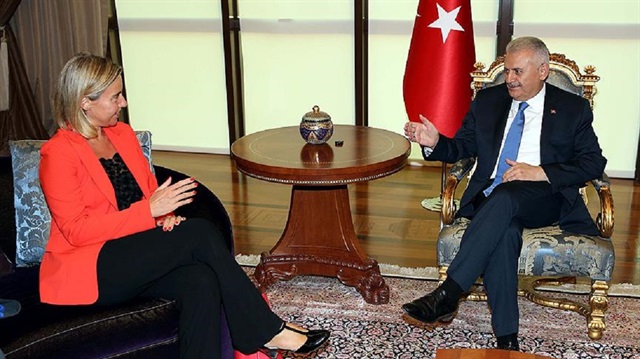 Başbakan Binali Yıldırım, Mogherini ve Hahn'ı kabul etti