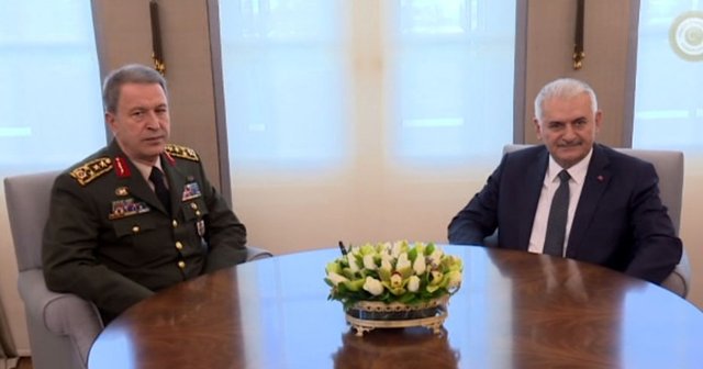 Başbakan Binali Yıldırım Orgeneral Akar’ı kabul etti