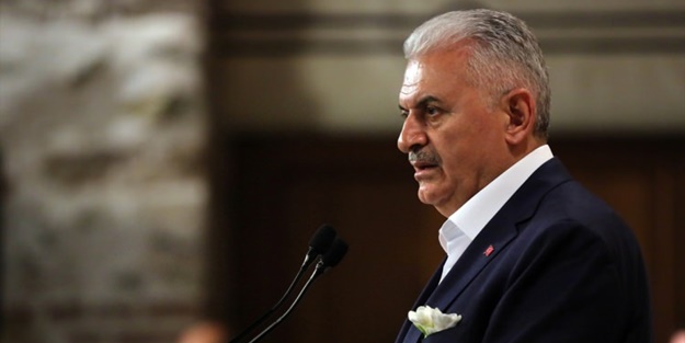Başbakan Binali Yıldırım sanatçıları ağırladı