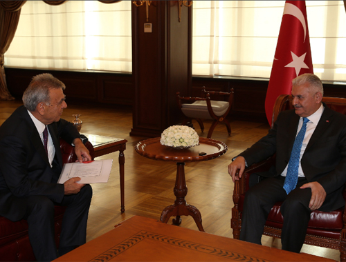 Başbakan Binali Yıldırım'dan Kocaoğlu'na ziyaret