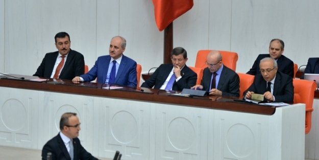 Başbakan Davutoğlu ile Kılıçdaroğlu Meclis'te