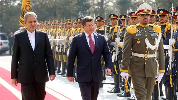 Başbakan Davutoğlu İran'da