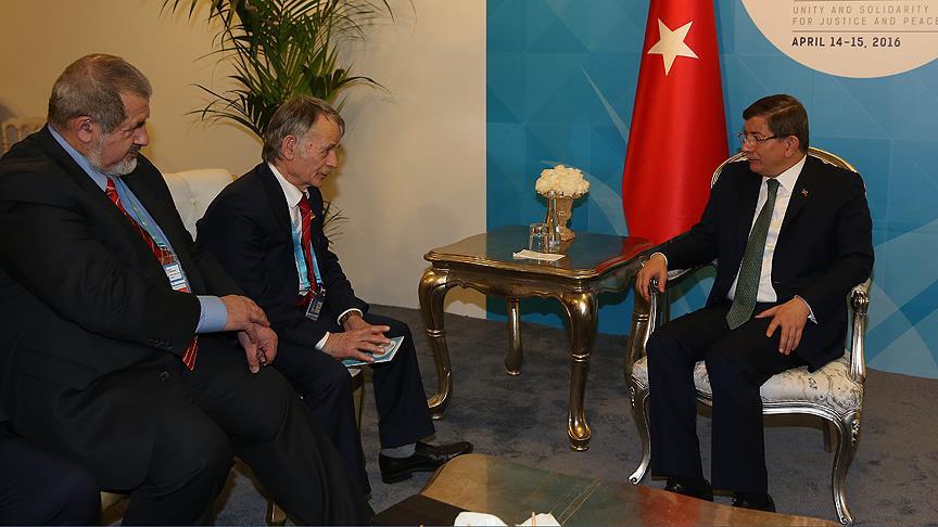 Başbakan Davutoğlu Kırım Tatar halkının lideri Kırımoğlu ile görüştü